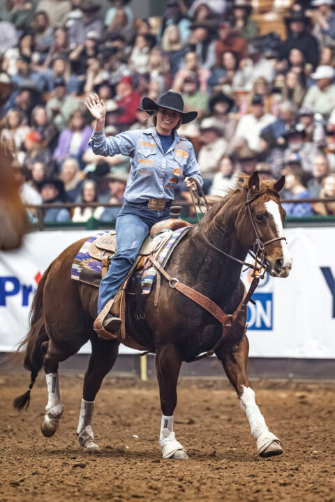 Cadee Williams Roping Williams Dominates on First Night of 2025 Wrangler National Finals ...