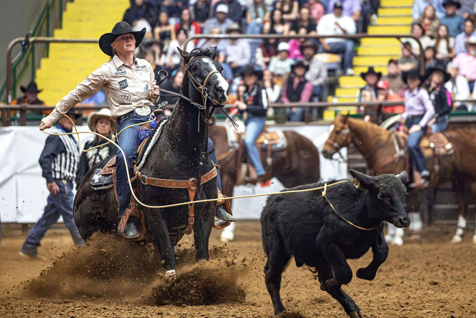 Cadee Williams Roping Munsell Wins First World Title in Breakaway Roping, George Ropes Her ...