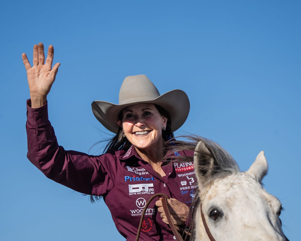 Lisa-Lockhart-victory-lap_Tucson26_courtesy-Fernando-Sam-Sin