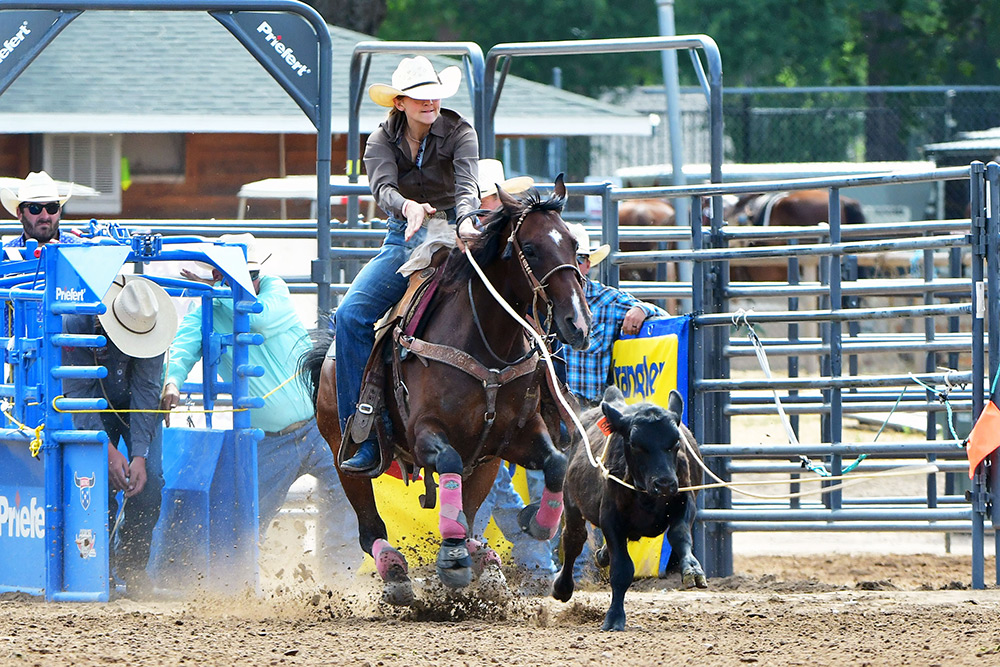 Resistol Rookie —Williams Ropes Rookie of the Year Title